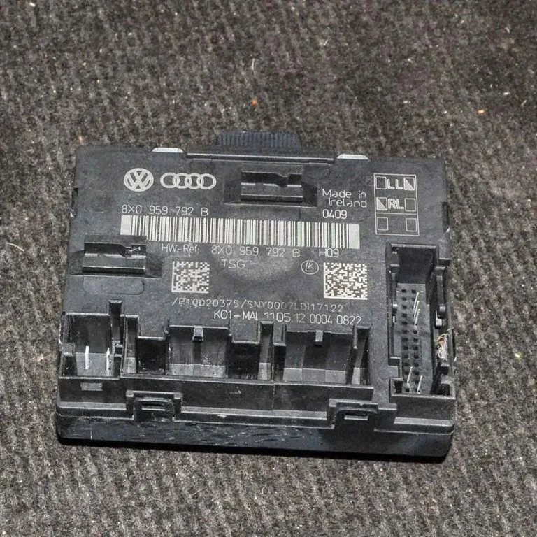 Durų elektronikos valdymo blokas