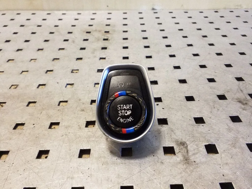 Automobilio užvedimo jungtukas
