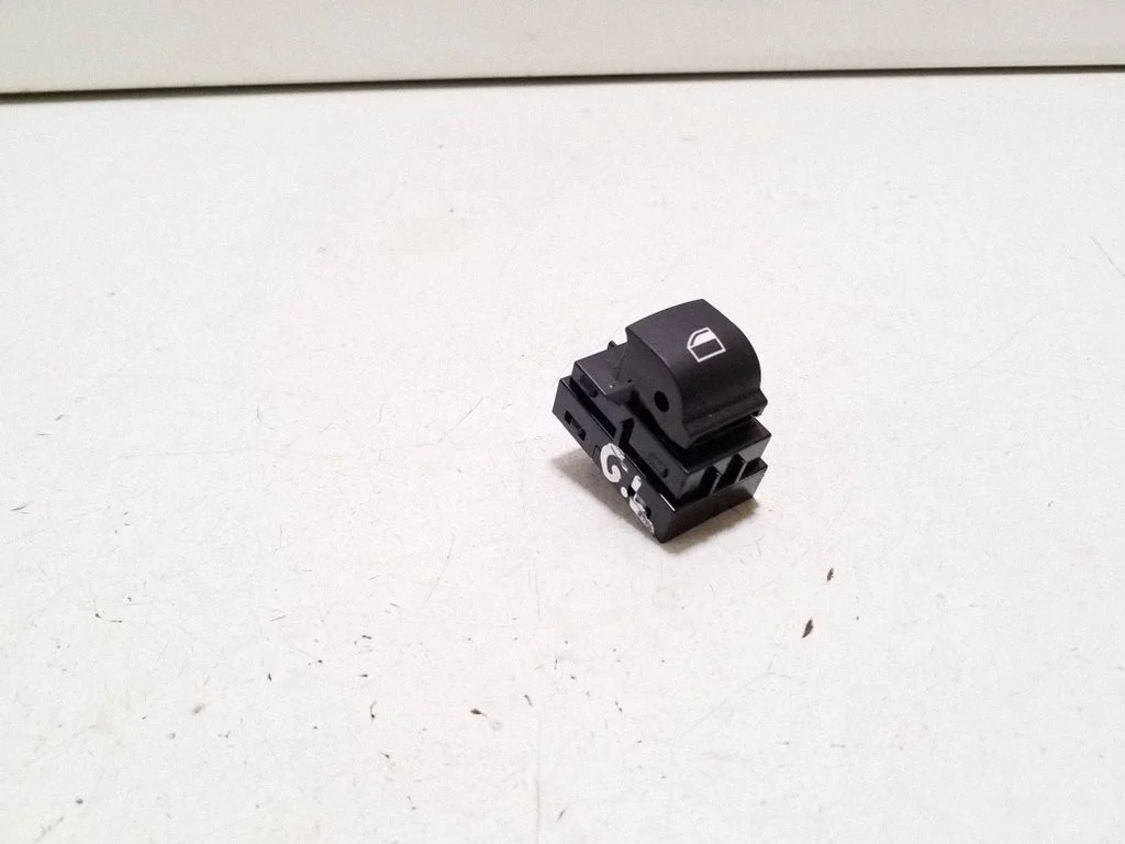 Elektrinių langų jungtukas