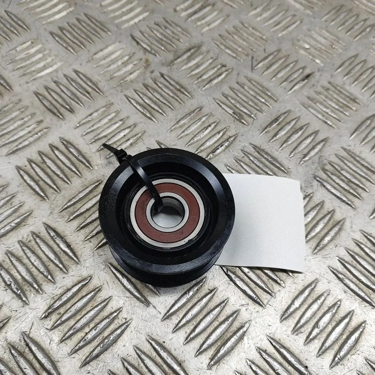 Kita variklio skyriaus detalė