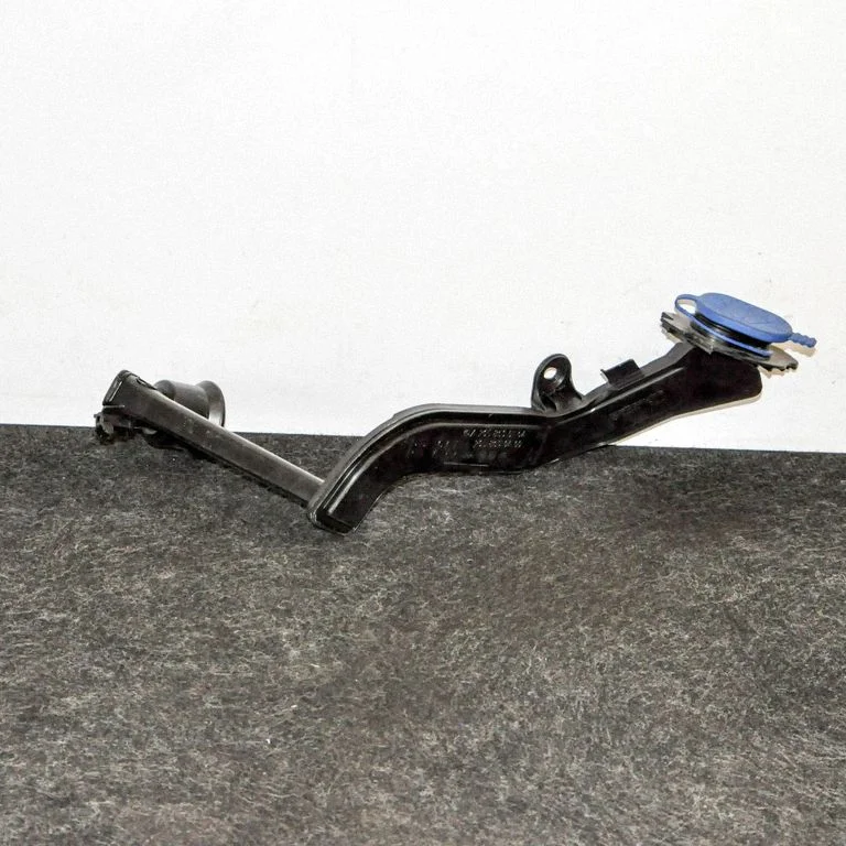 Kita variklio skyriaus detalė