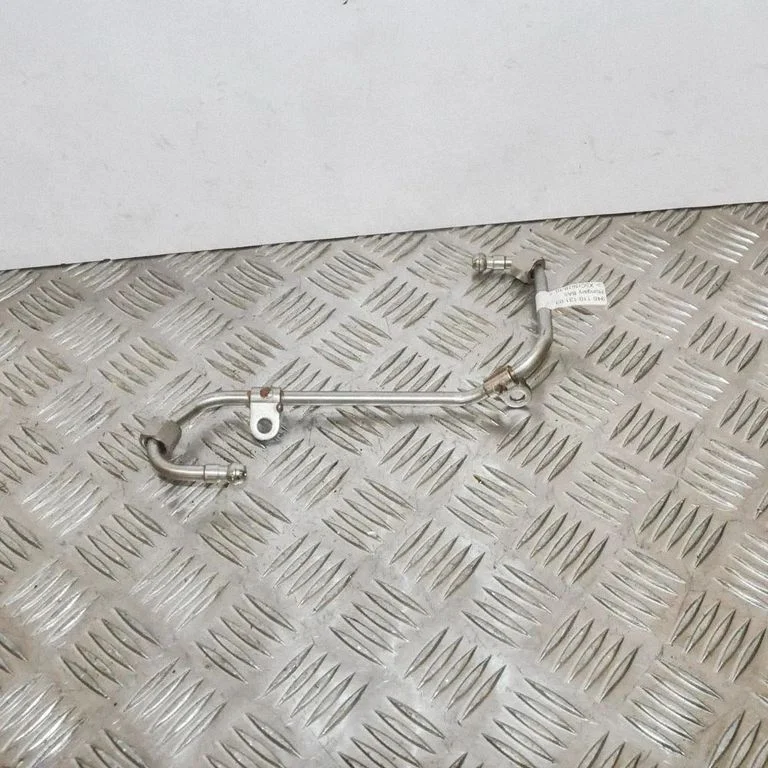 Kita variklio skyriaus detalė