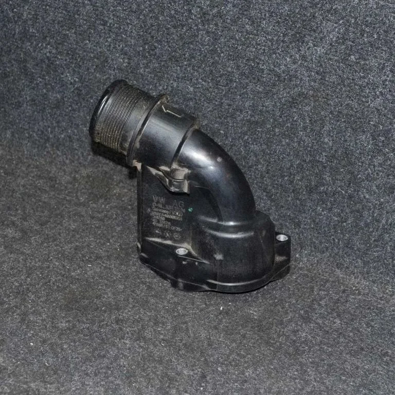 Kita variklio skyriaus detalė
