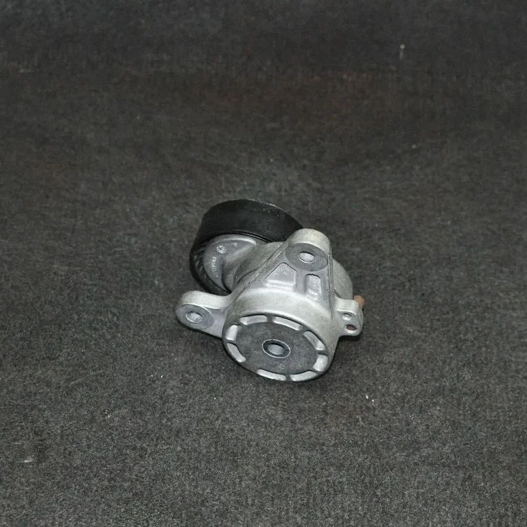 Kita variklio skyriaus detalė