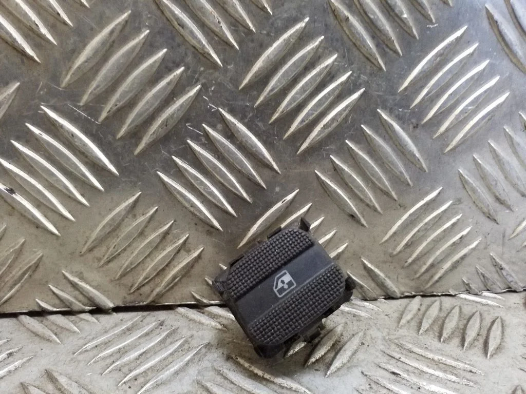 Elektrinių langų jungtukas