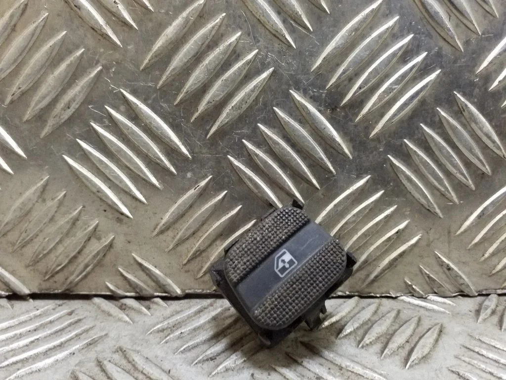 Elektrinių langų jungtukas