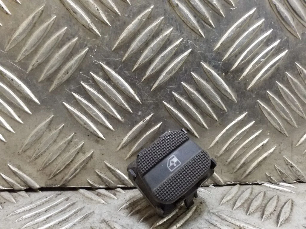Elektrinių langų jungtukas
