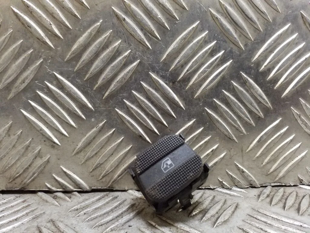 Elektrinių langų jungtukas