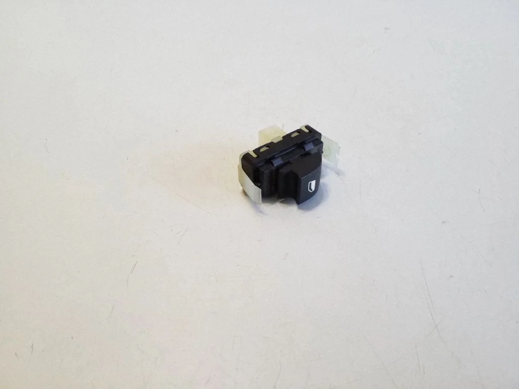 Elektrinių langų jungtukas