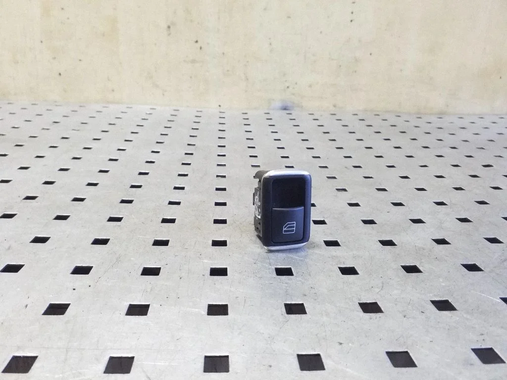 Elektrinių langų jungtukas