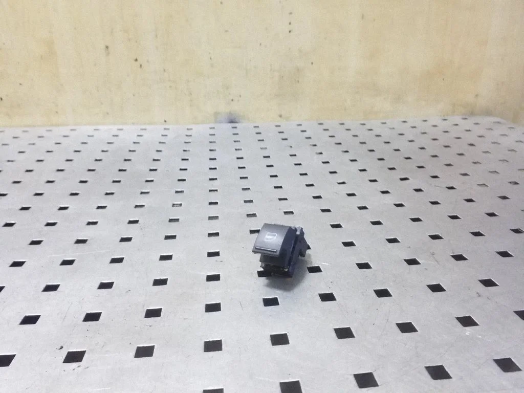 Elektrinių langų jungtukas