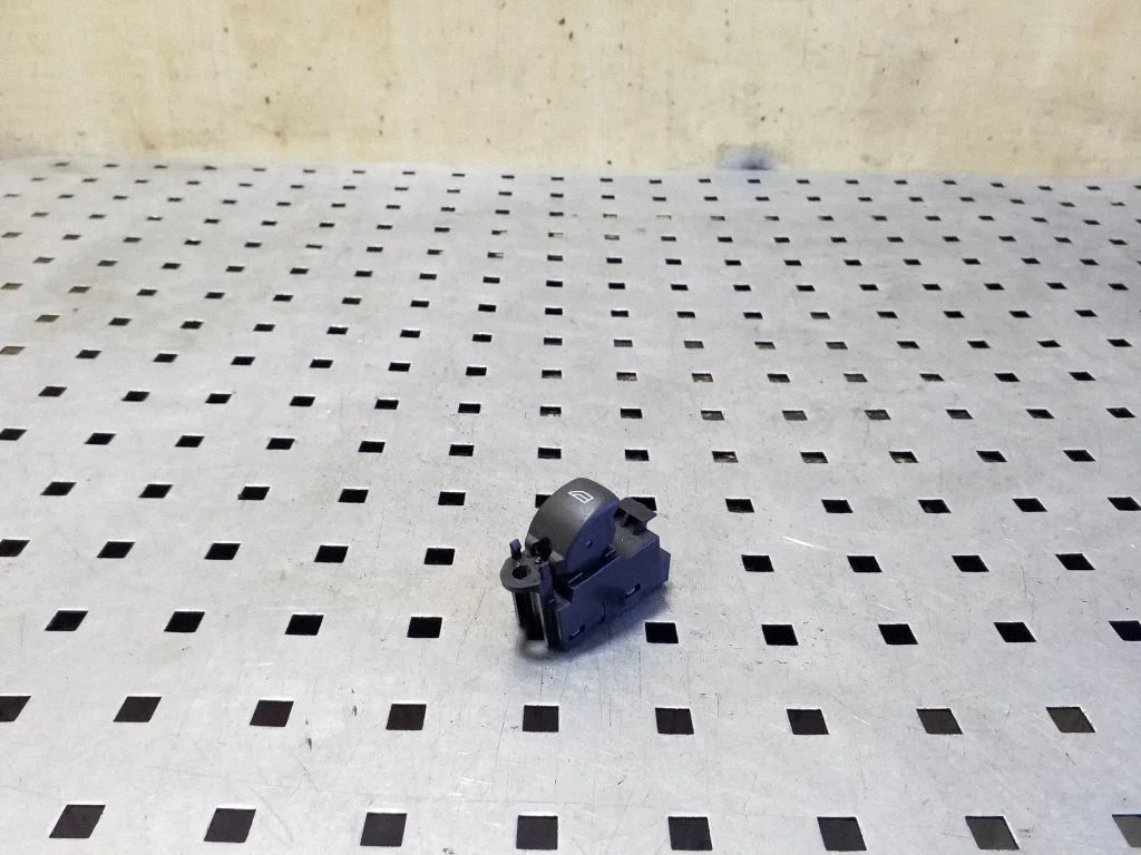 Elektrinių langų jungtukas
