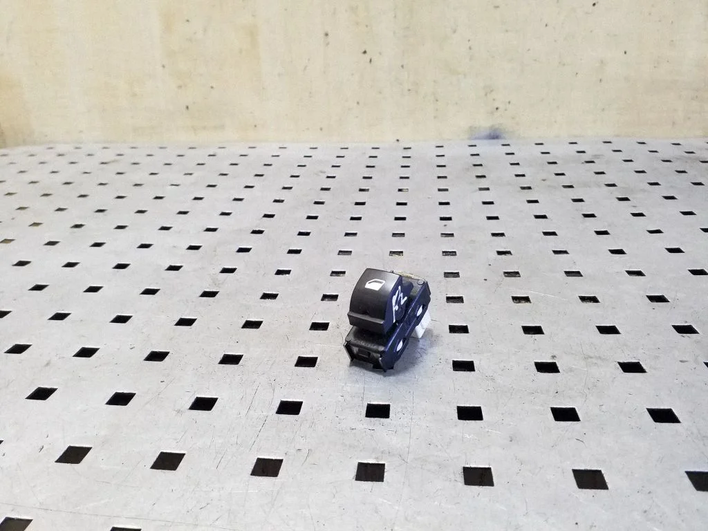 Elektrinių langų jungtukas