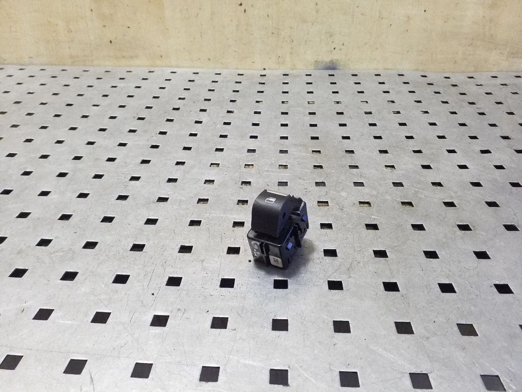 Elektrinių langų jungtukas