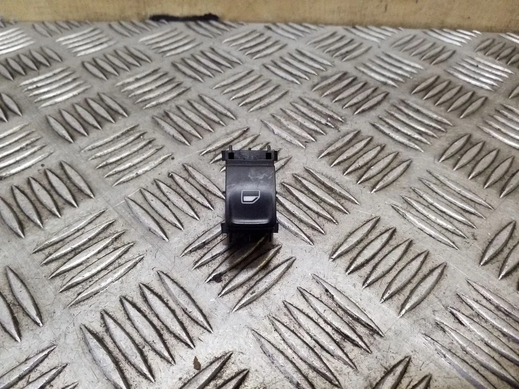 Elektrinių langų jungtukas