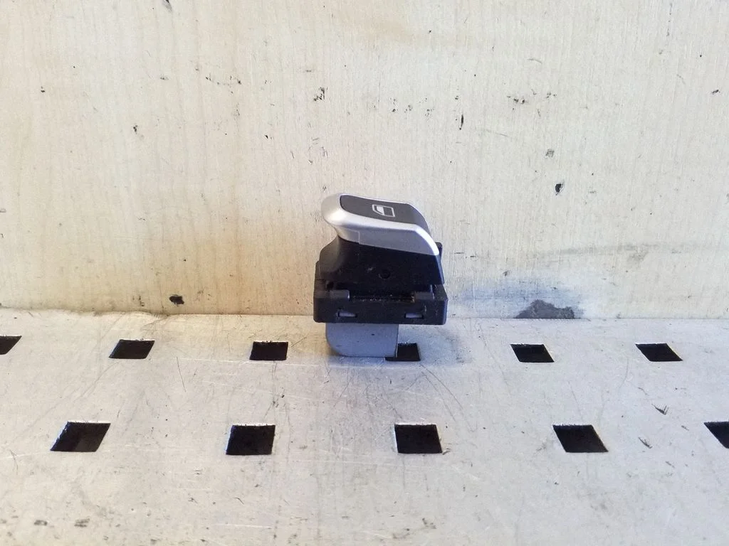 Elektrinių langų jungtukas