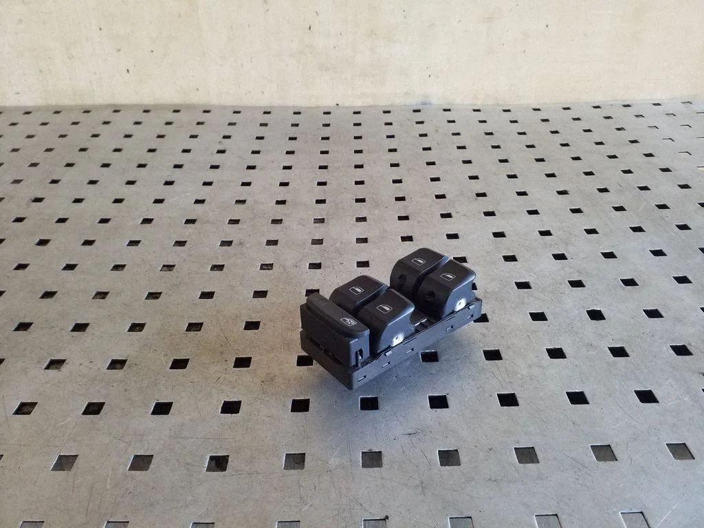 Elektrinių langų jungtukas