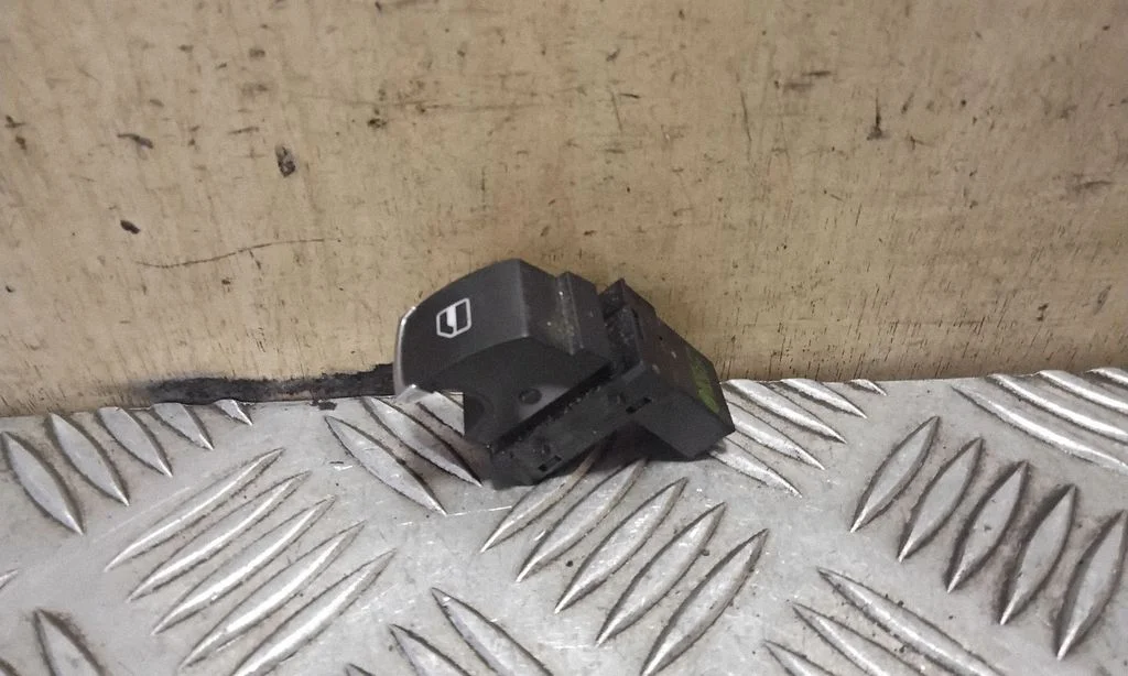 Elektrinių langų jungtukas