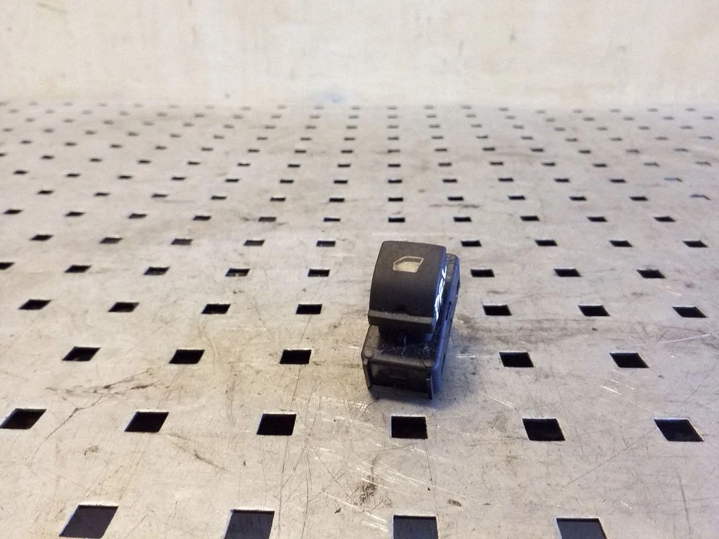 Elektrinių langų jungtukas