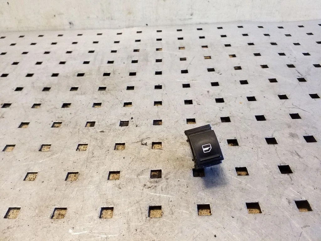 Elektrinių langų jungtukas