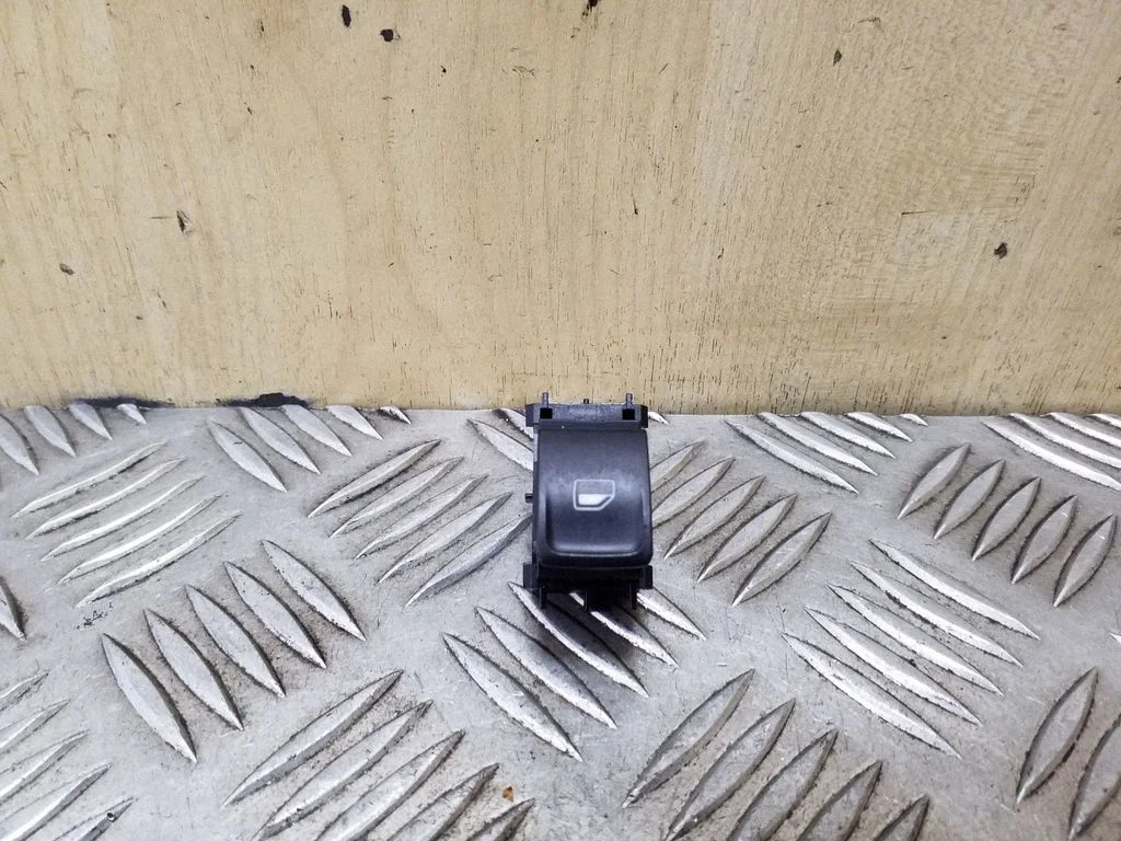 Elektrinių langų jungtukas