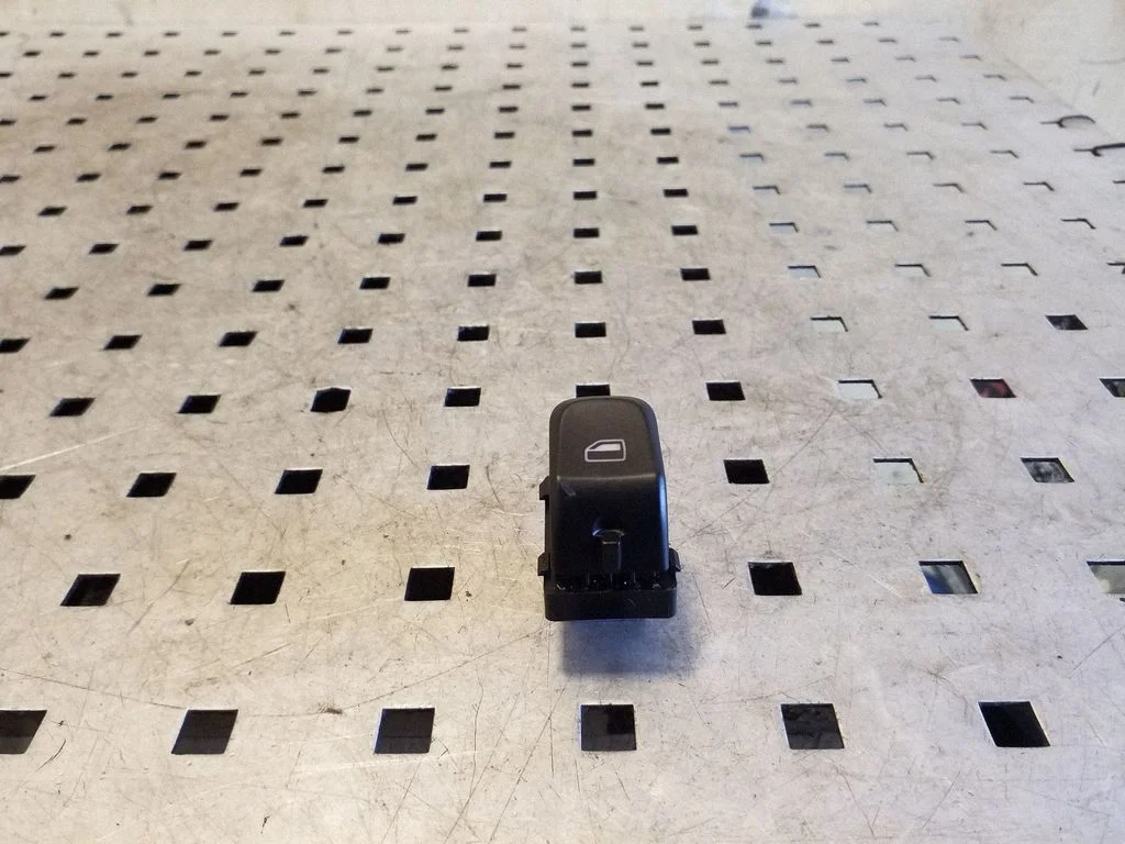 Elektrinių langų jungtukas