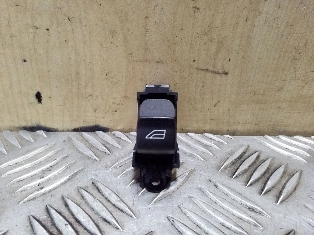 Elektrinių langų jungtukas