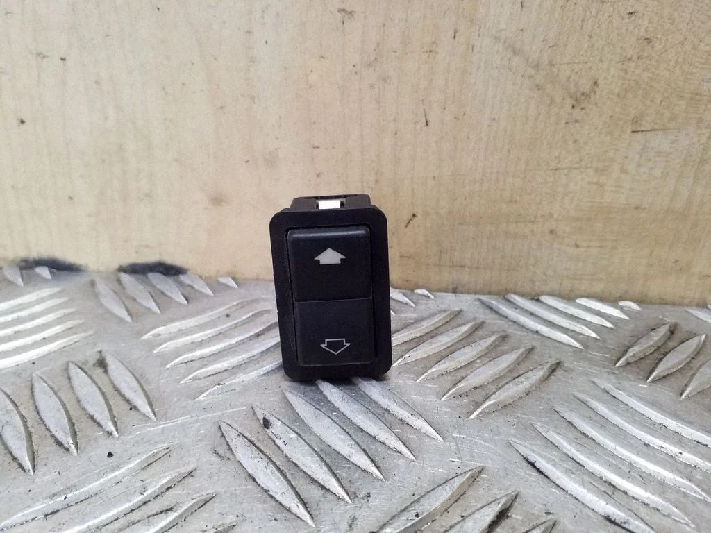 Elektrinių langų jungtukas