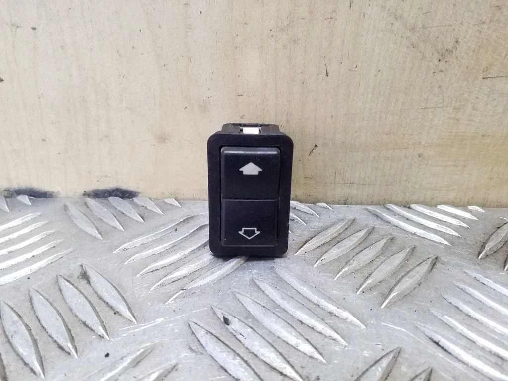 Elektrinių langų jungtukas