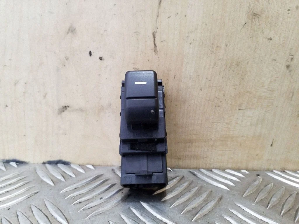 Elektrinių langų jungtukas