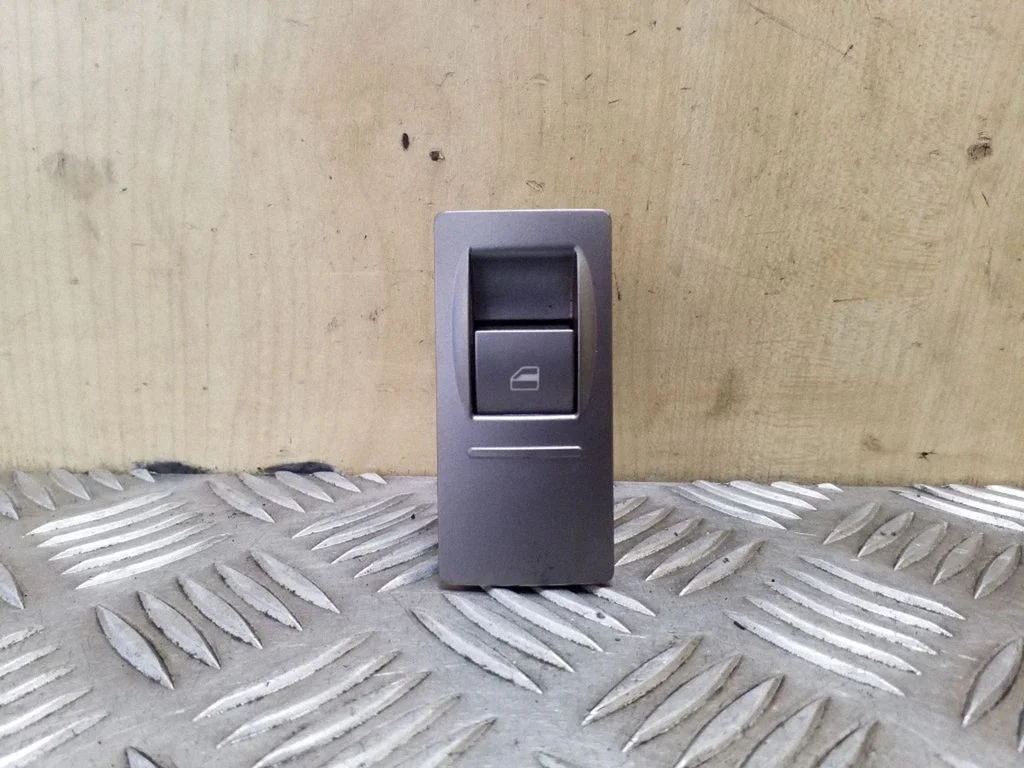 Elektrinių langų jungtukas