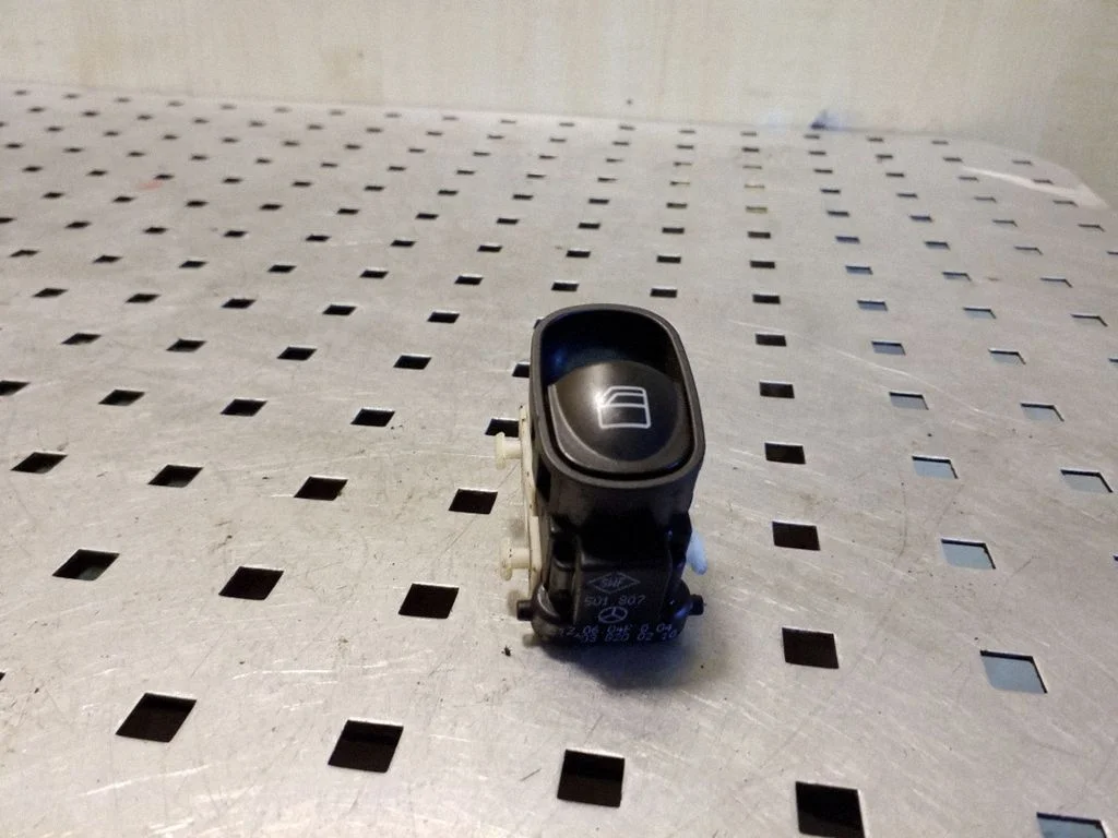 Elektrinių langų jungtukas