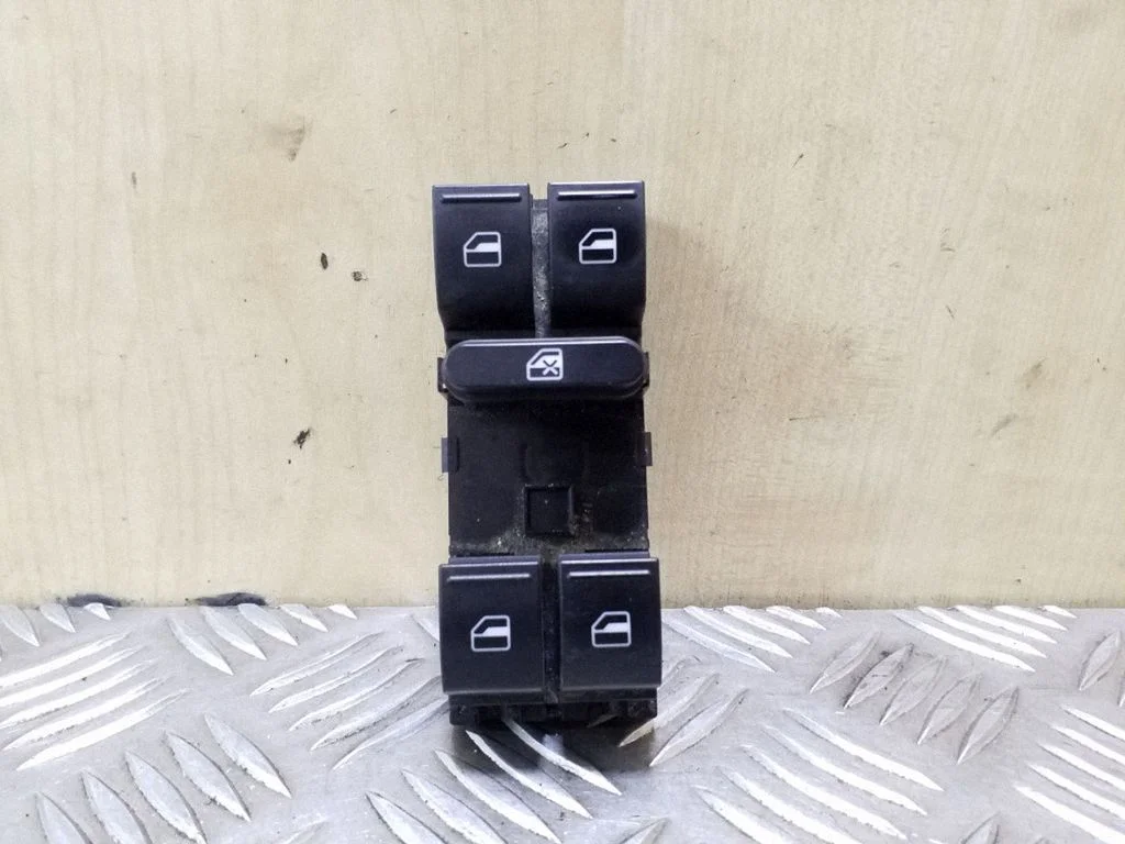 Elektrinių langų jungtukas