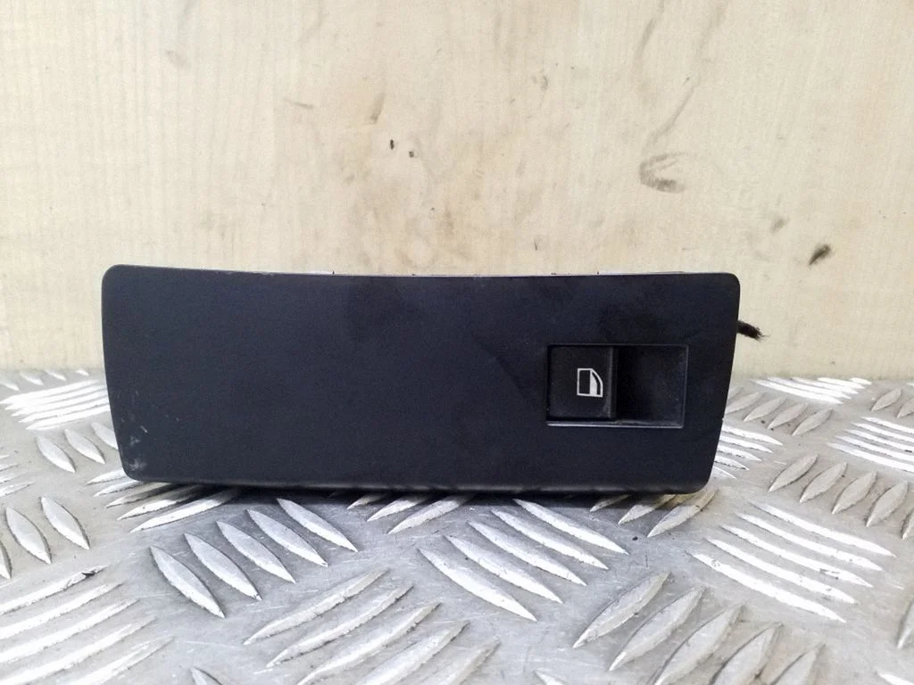 Elektrinių langų jungtukas
