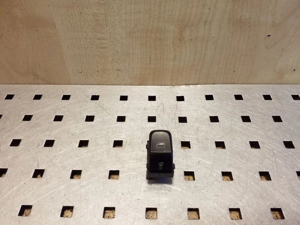 Elektrinių langų jungtukas