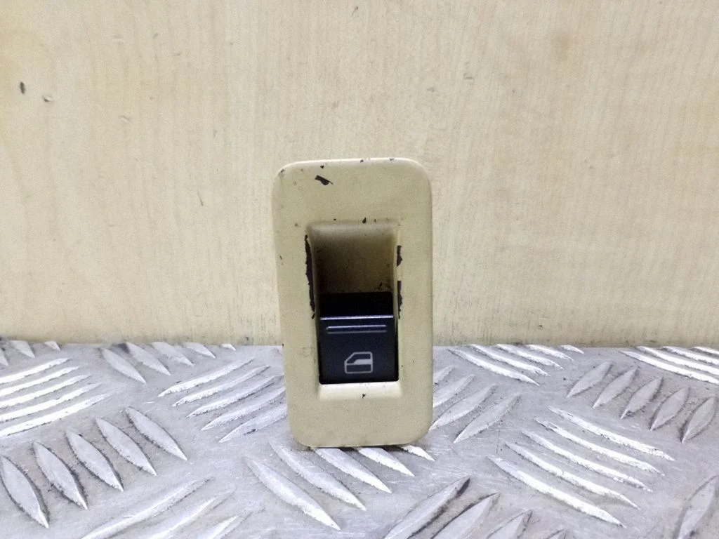 Elektrinių langų jungtukas