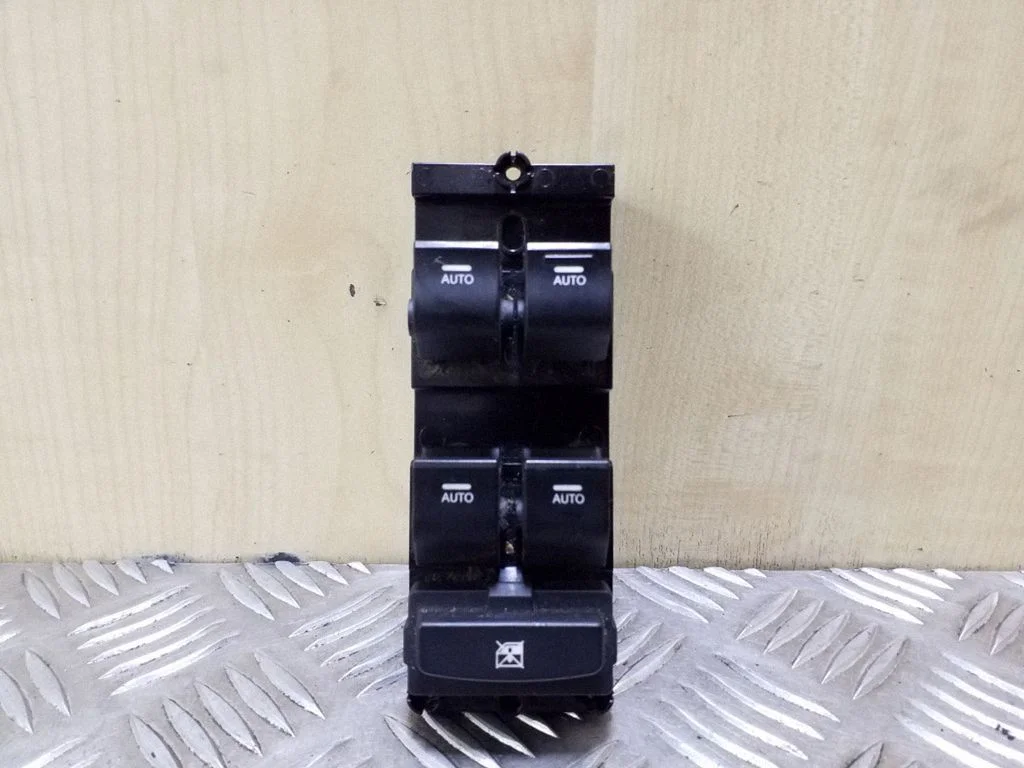 Elektrinių langų jungtukas