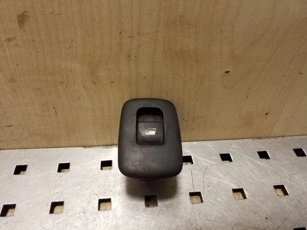 Elektrinių langų jungtukas