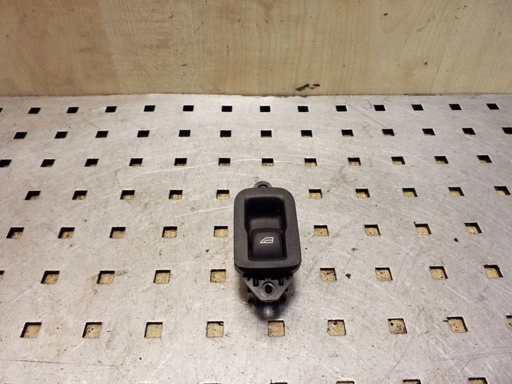 Elektrinių langų jungtukas