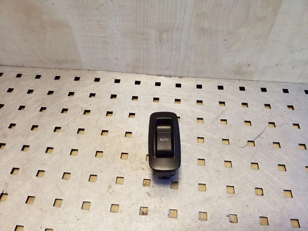 Elektrinių langų jungtukas