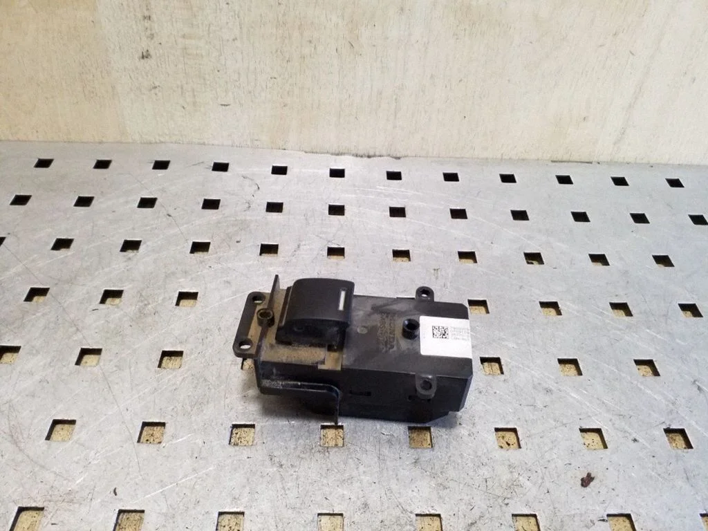 Elektrinių langų jungtukas