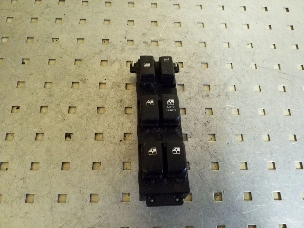 Elektrinių langų jungtukas