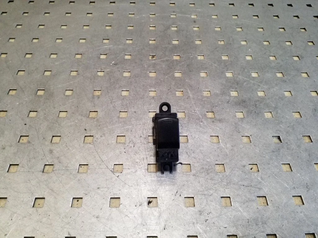 Elektrinių langų jungtukas