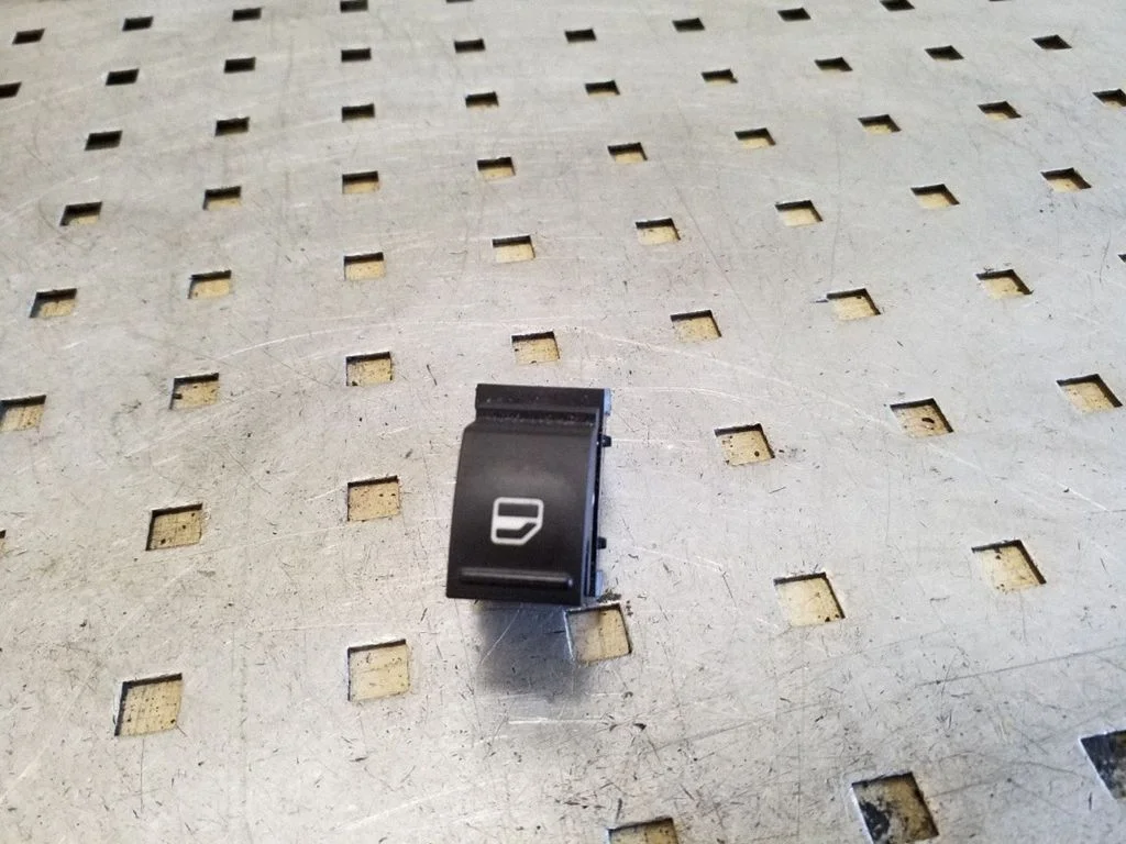 Elektrinių langų jungtukas