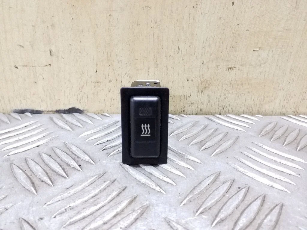 Kiti jungtukai/ rankenėlės/ perjungėjai