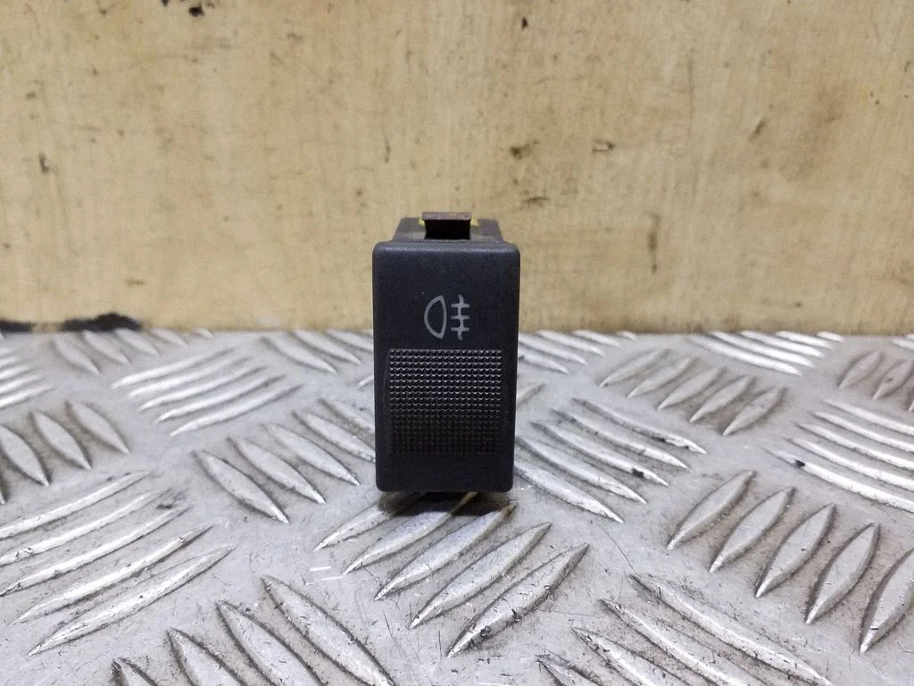Priešrūkinių žibintų jungtukas