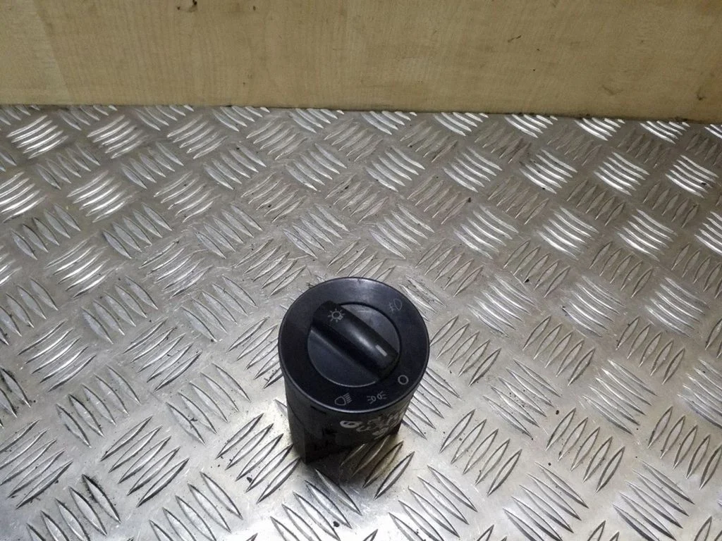 Šviesų jungtukas