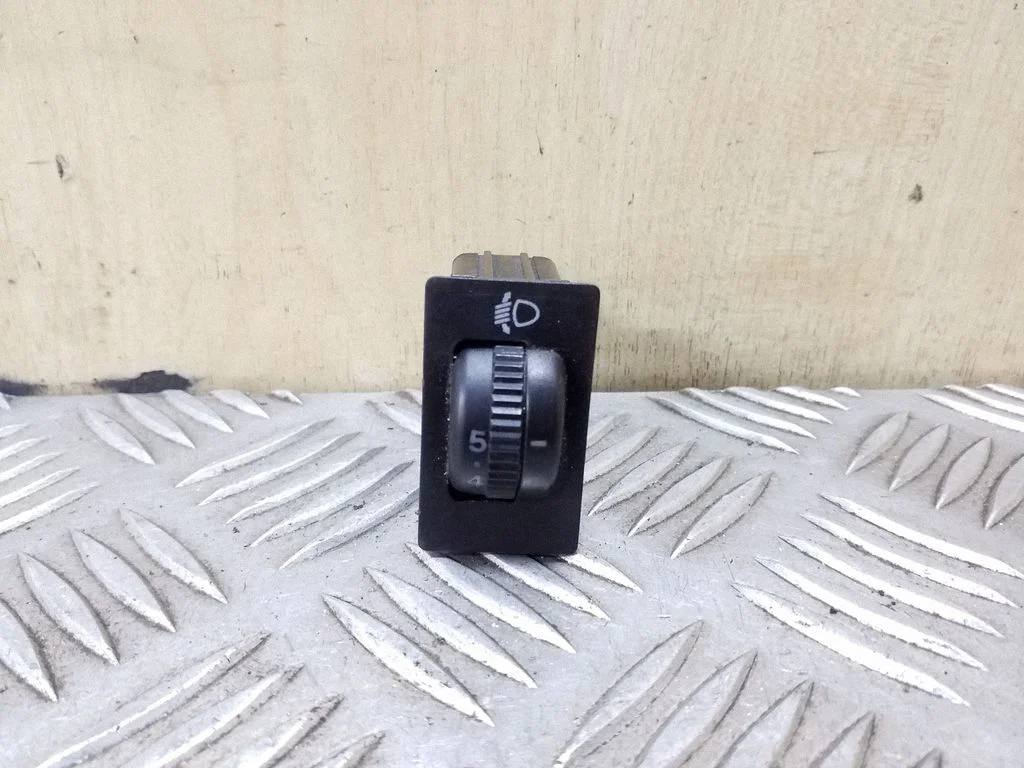 Žibintų aukščio reguliavimo jungtukas
