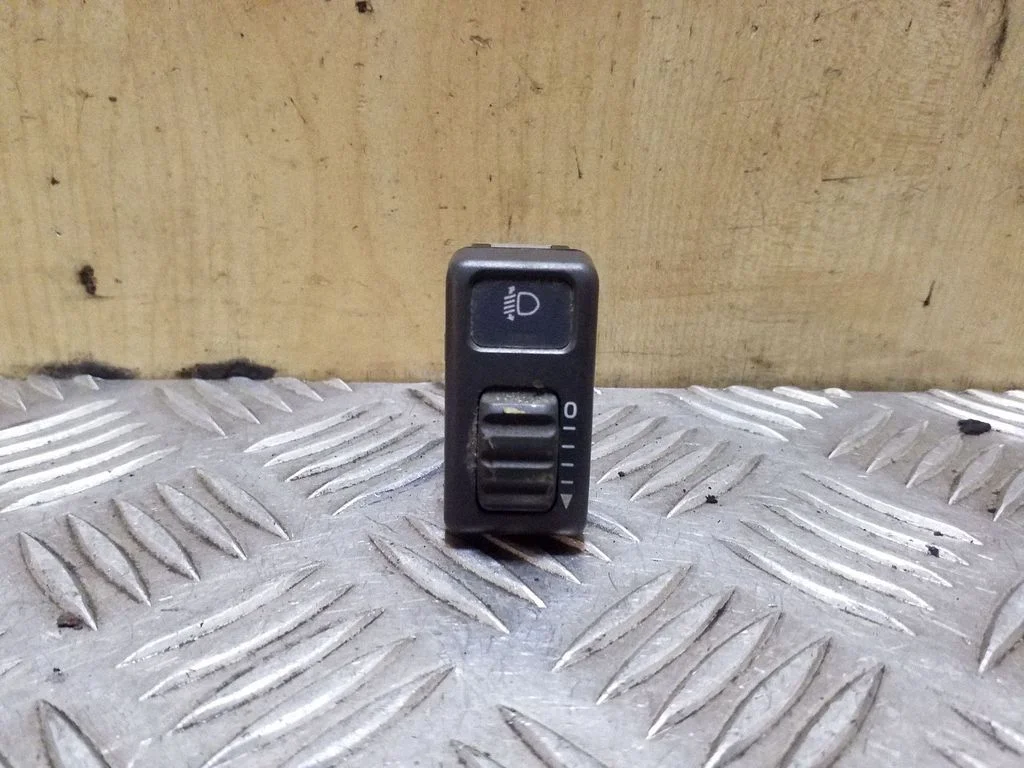 Žibintų aukščio reguliavimo jungtukas