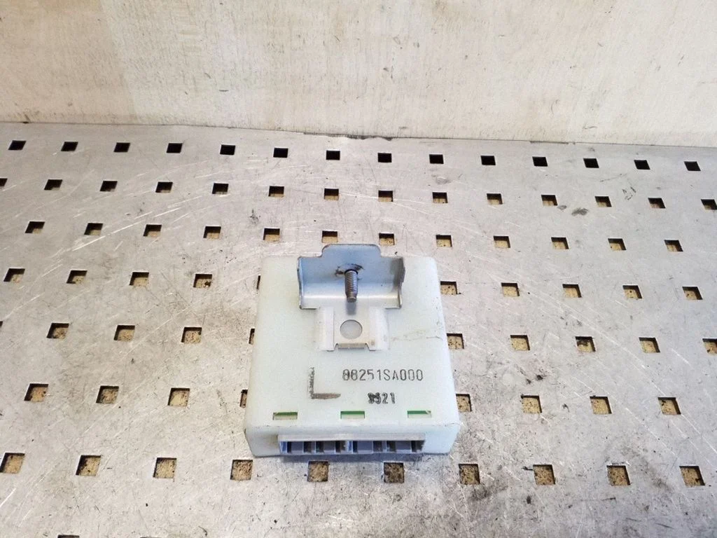 Centrinio užrakto valdymo blokas